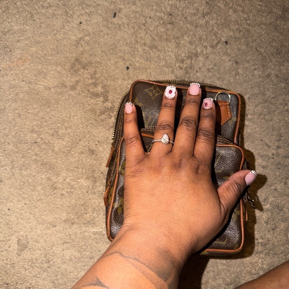 Louis Vuitton Brown Monogram Bag - Picture 7 of 7